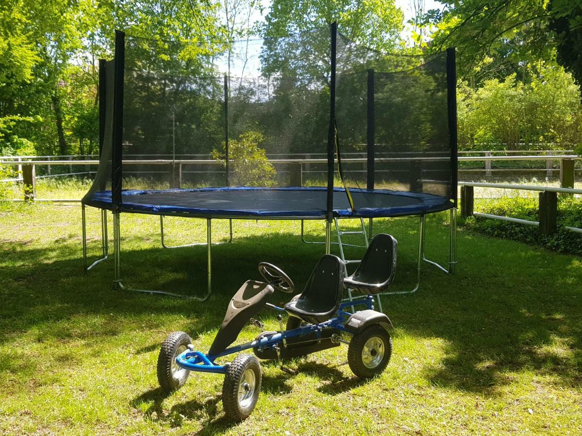 Grosse, Helle Ferienwohnung Mit 2 Balkonen Auf Dem Bauernhof In Der Lueneburger Heide Oetzen Exterior foto