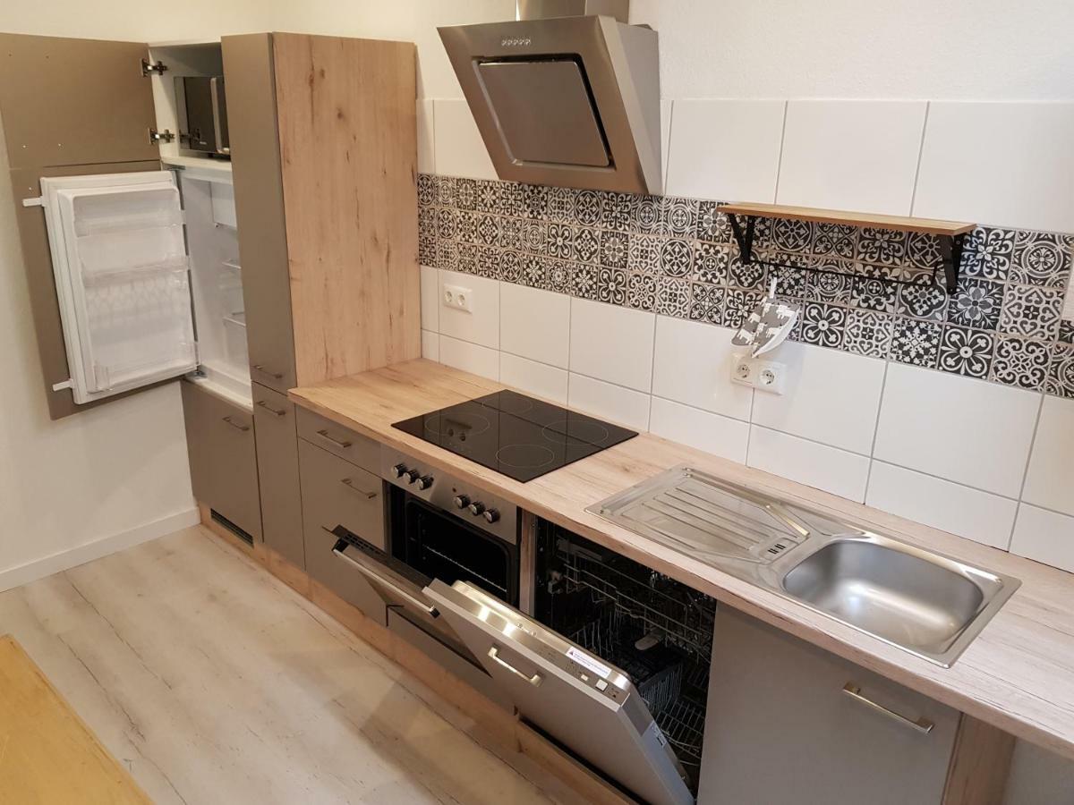 Grosse, Helle Ferienwohnung Mit 2 Balkonen Auf Dem Bauernhof In Der Lueneburger Heide Oetzen Exterior foto
