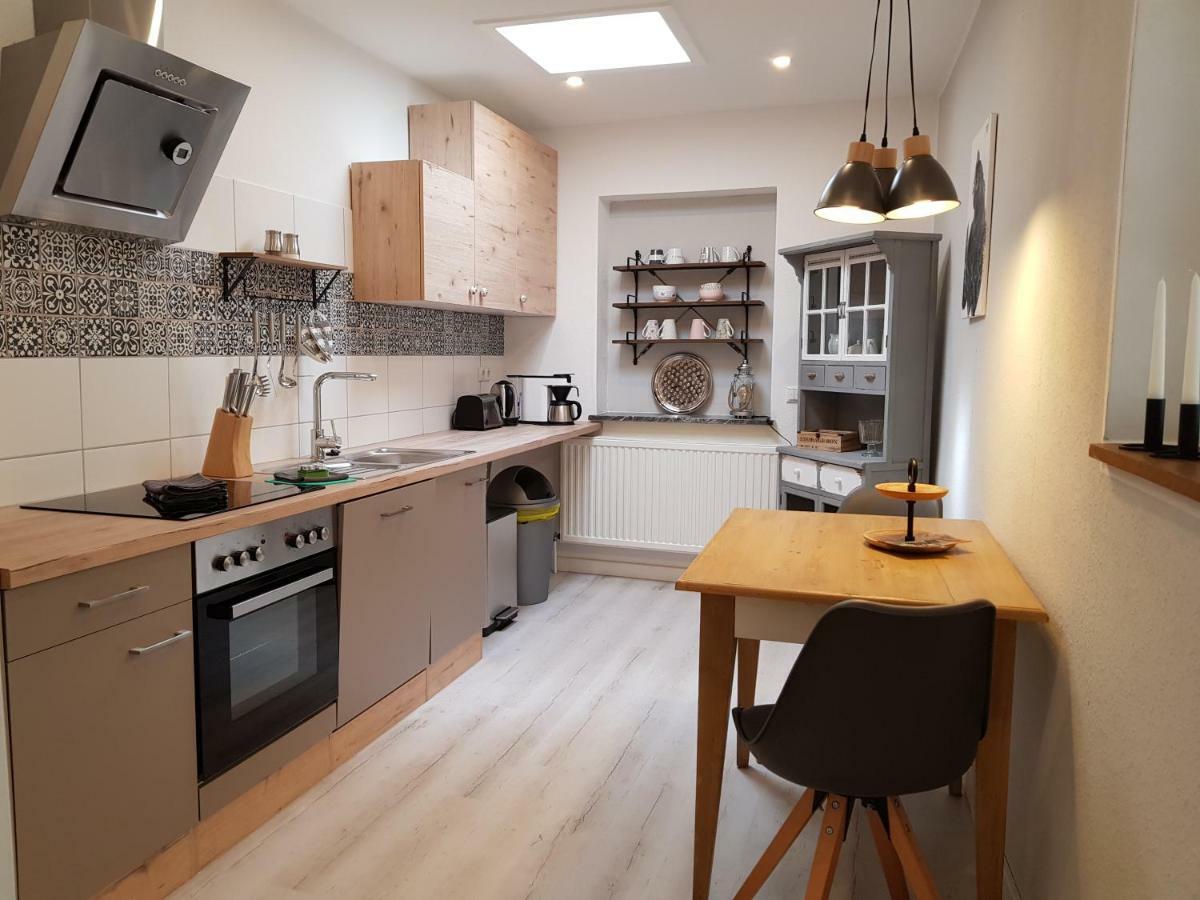Grosse, Helle Ferienwohnung Mit 2 Balkonen Auf Dem Bauernhof In Der Lueneburger Heide Oetzen Exterior foto