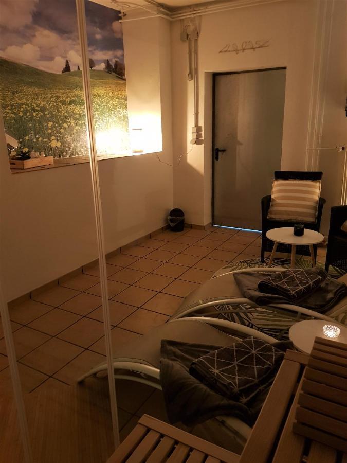 Grosse, Helle Ferienwohnung Mit 2 Balkonen Auf Dem Bauernhof In Der Lueneburger Heide Oetzen Exterior foto