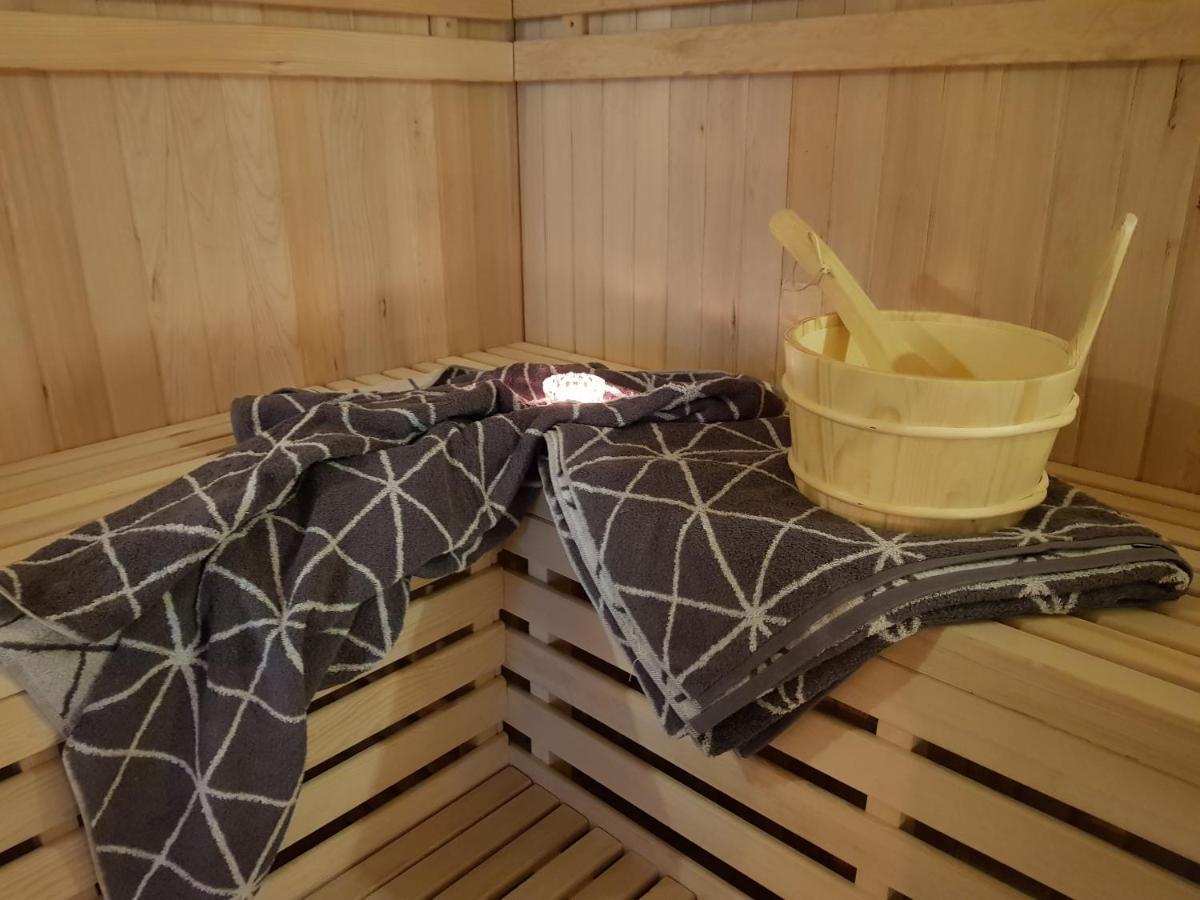 Grosse, Helle Ferienwohnung Mit 2 Balkonen Auf Dem Bauernhof In Der Lueneburger Heide Oetzen Exterior foto